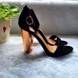 BAMBOO Essential Suede Platform Heels